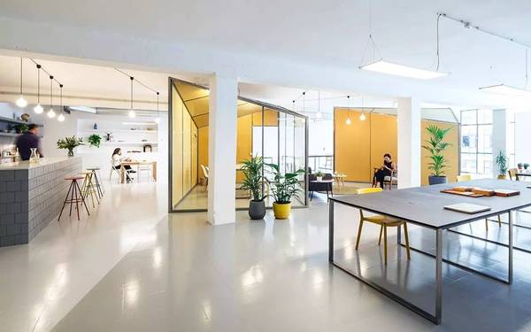自由靈動、明快活潑的ZAMNESS共享辦公空間設(shè)計(jì)