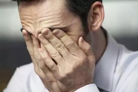 震驚！辦公室里99%都得了這個(gè)病，不及時(shí)解決危害一生！