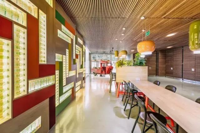 既有感官愉悅，又能體現(xiàn)品牌價值，我就服可口可樂的辦公室設(shè)計！