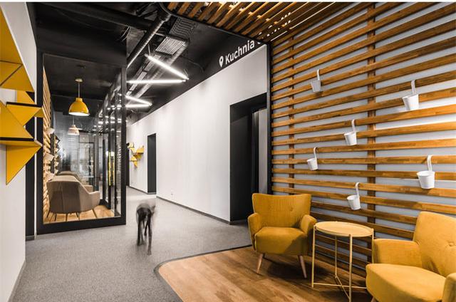 高端辦公室裝修設計經(jīng)典案例:波蘭Droids科技公司辦公室設計