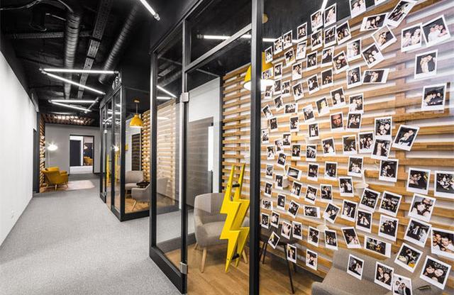 高端辦公室裝修設計經(jīng)典案例:波蘭Droids科技公司辦公室設計